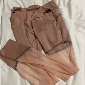 Cross cross mesh cutout leggings